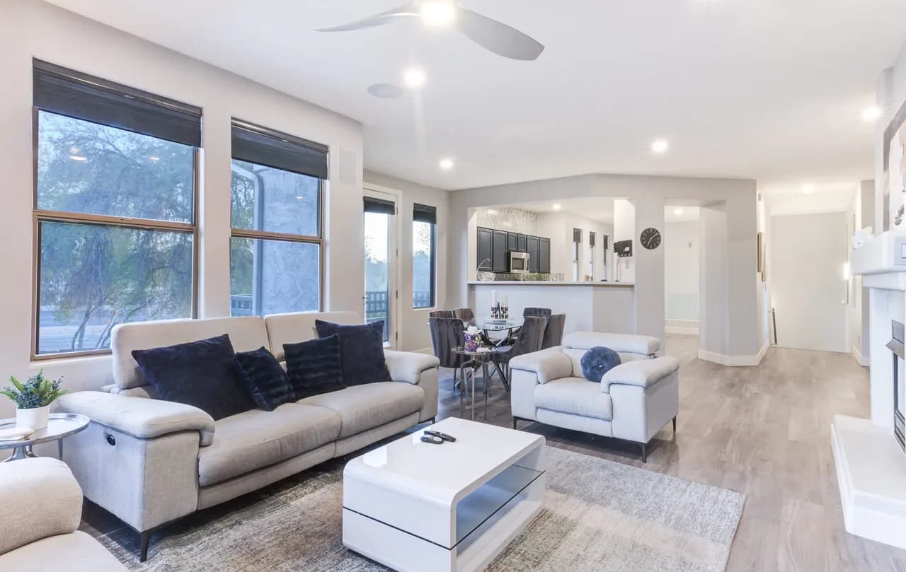 Scottsdale Condo Overlooking Golf Course photo 4