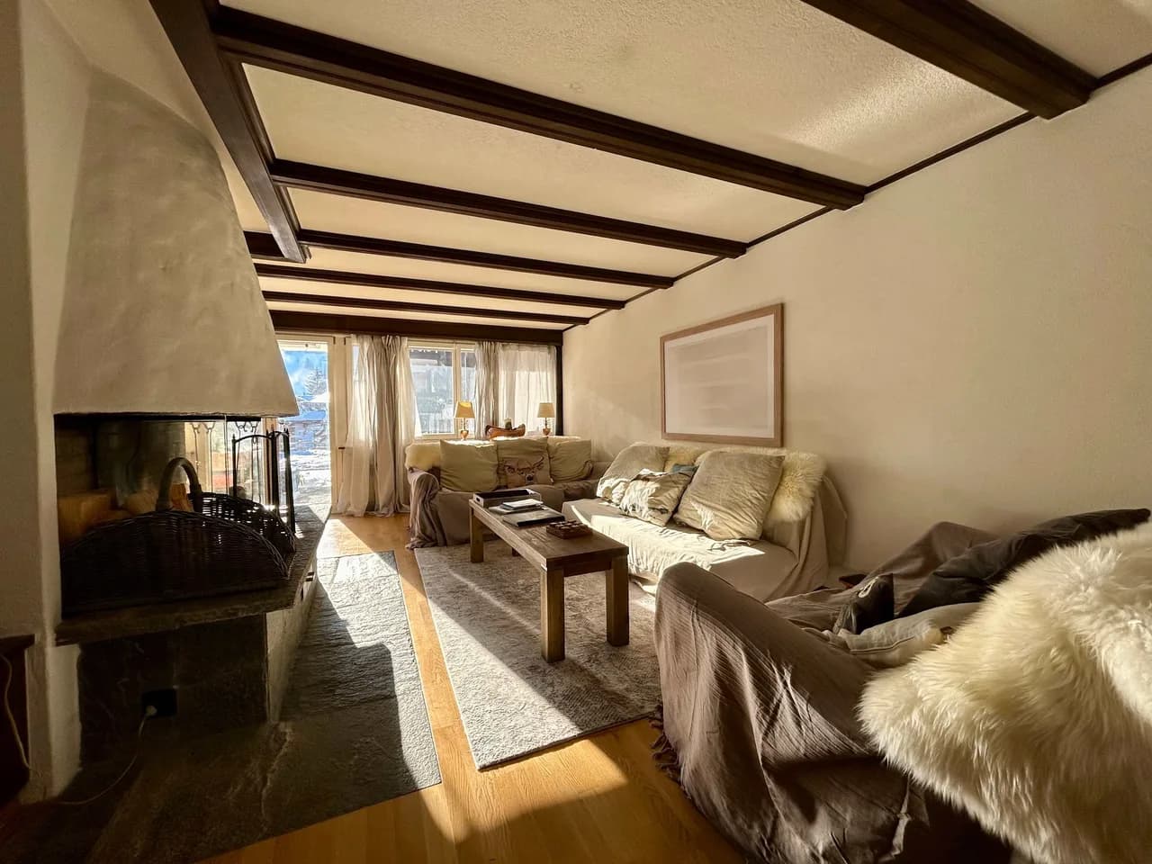 Alpine Chalet Nestled in the Heart of Gstaad photo 3