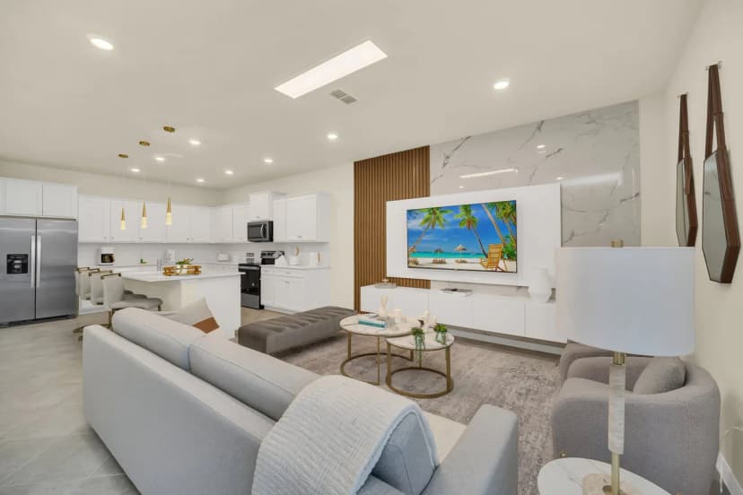Chic 10BR Retreat with Themed Rooms & Pool