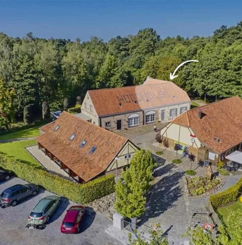 Private Five Bedroom Retreat in Brussels