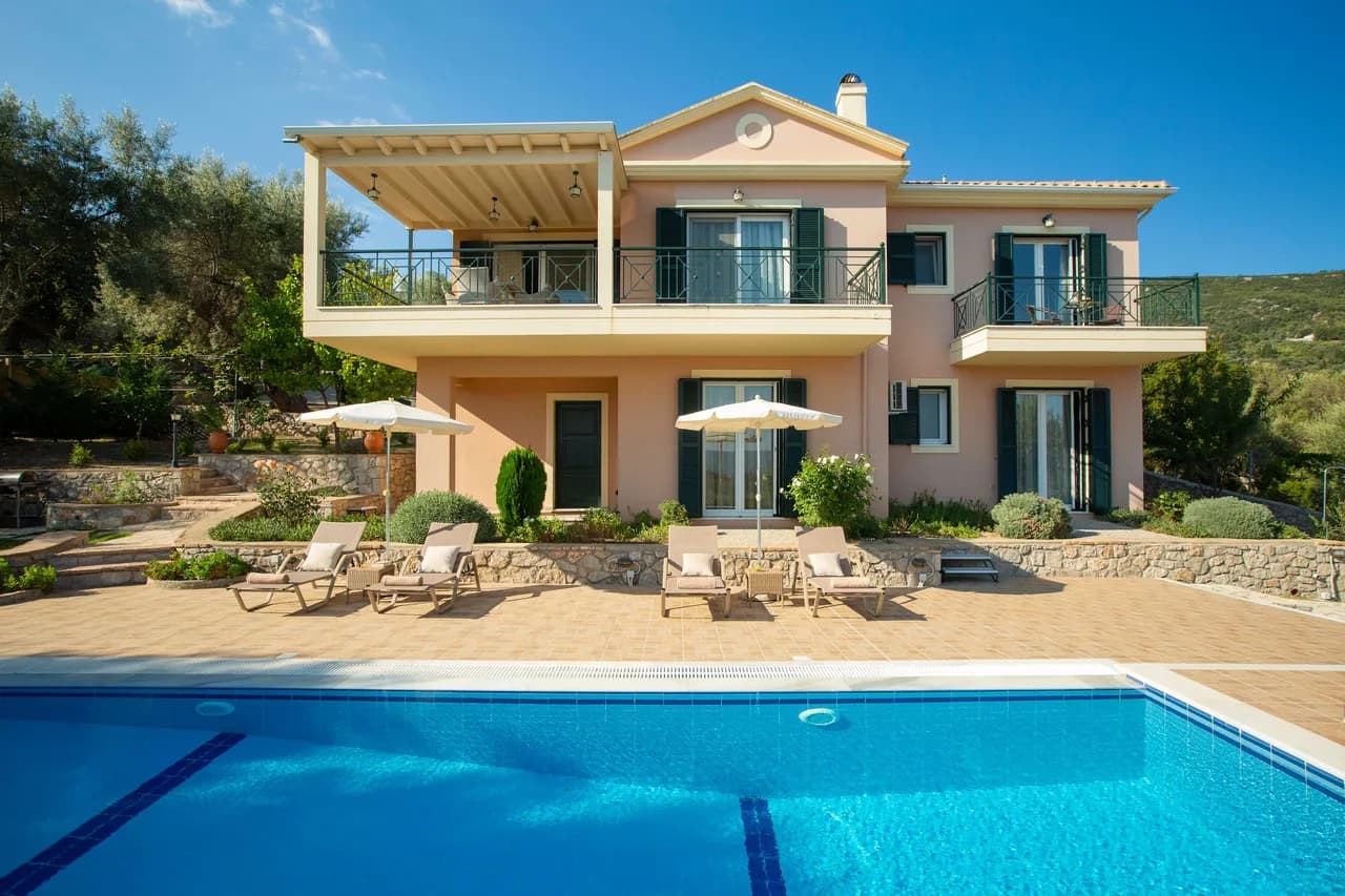 Gorgeous Villa With BBQ and Terrace