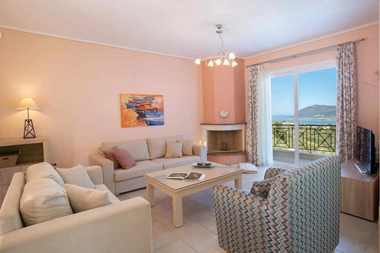 Gorgeous Villa With BBQ and Terrace photo 2