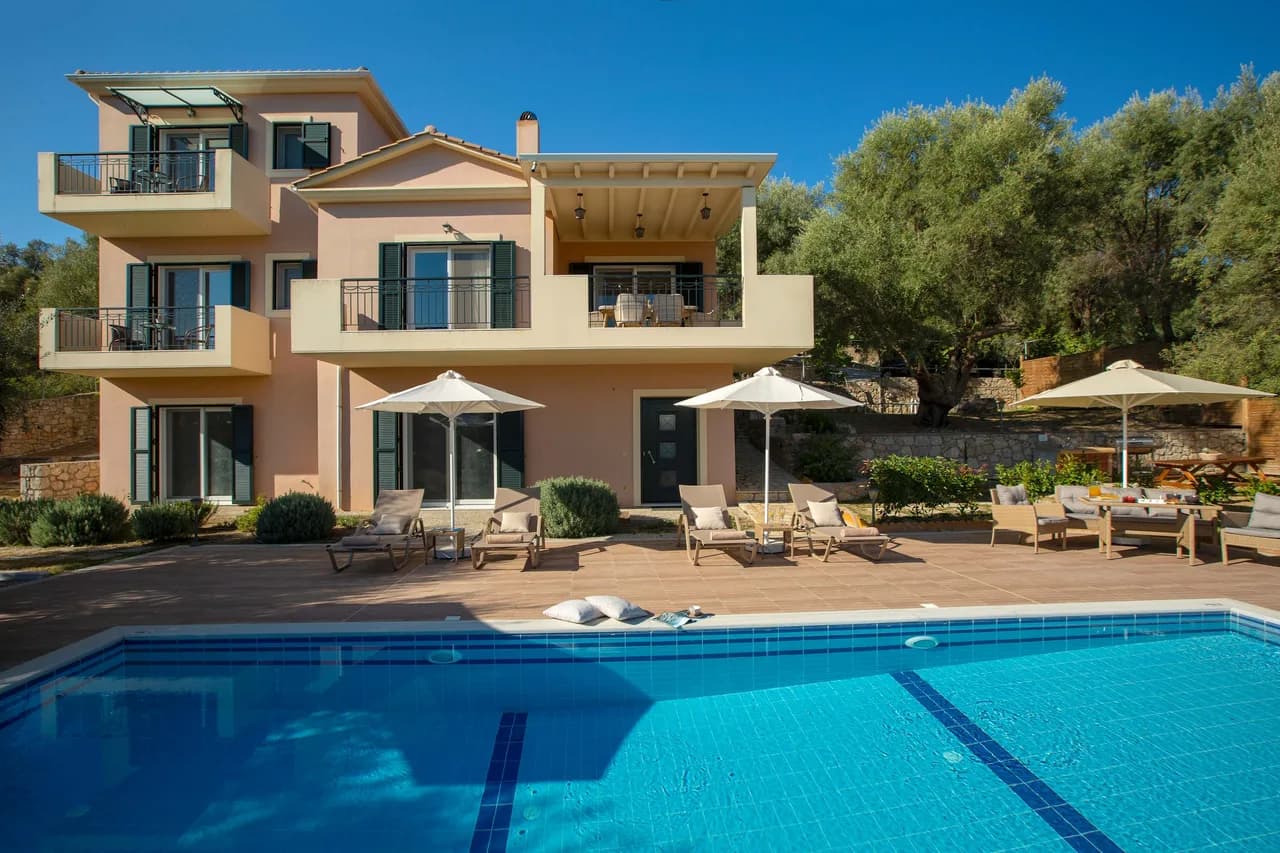 Charming Villa Near Katouna With Pool