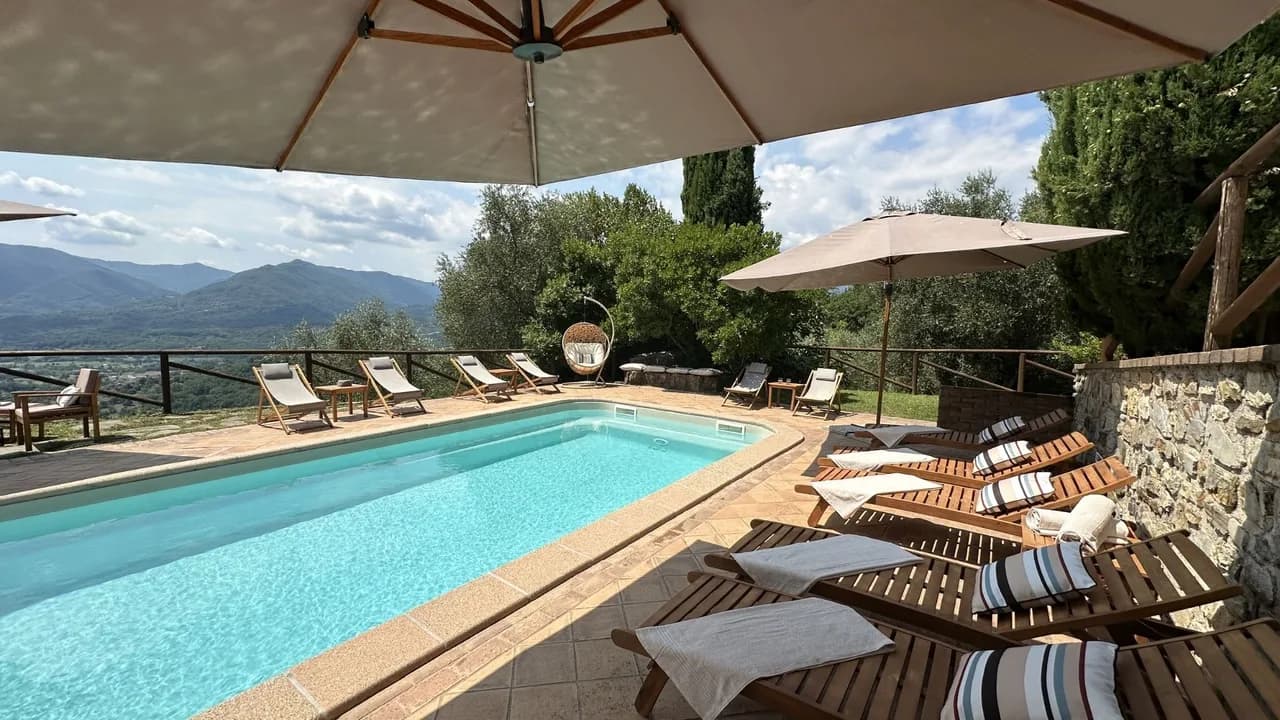 Enchanting Estate With Breathtaking Views photo 5