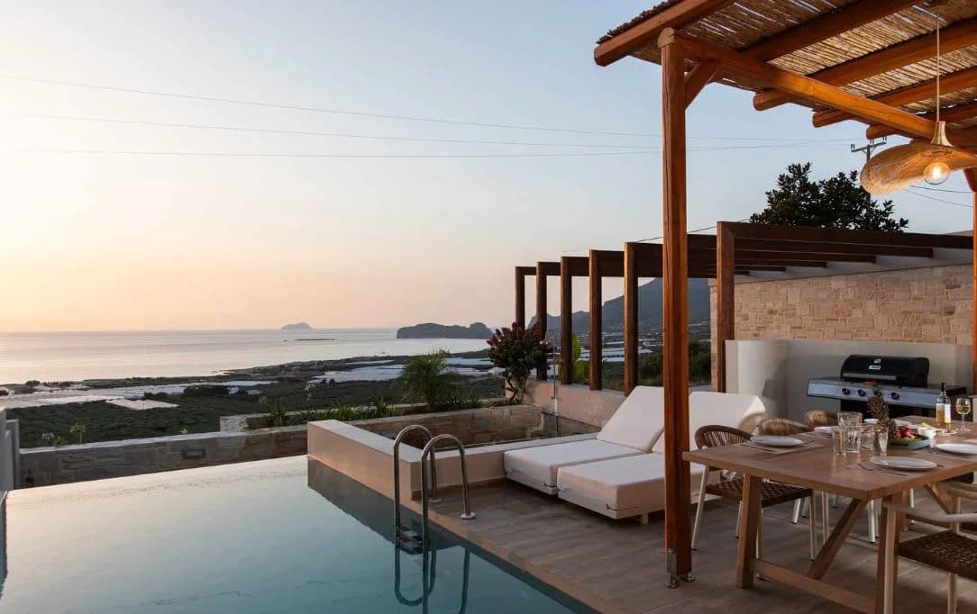 Sophisticated Retreat With Ocean Views photo 3