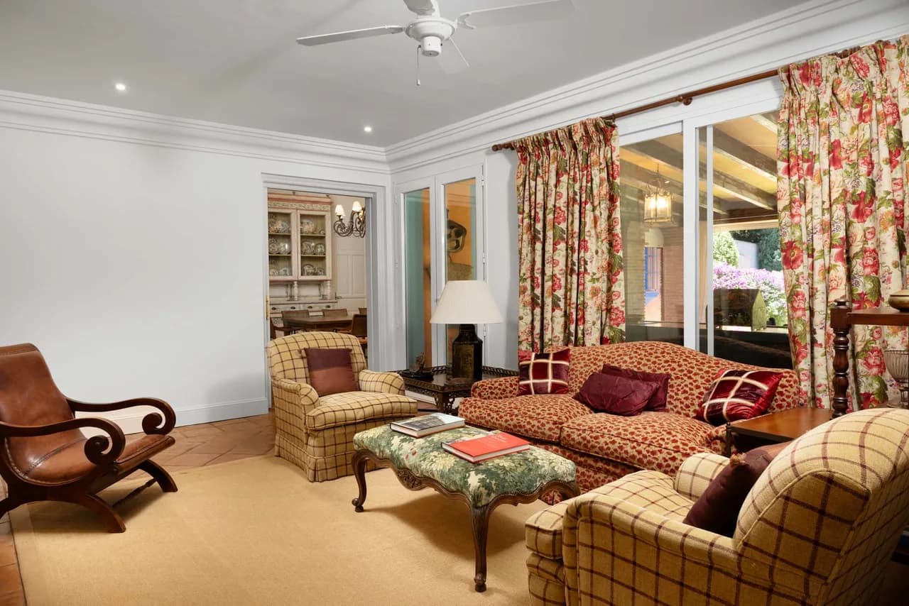 Villa With Gorgeous Sea and Mountain Views photo 2