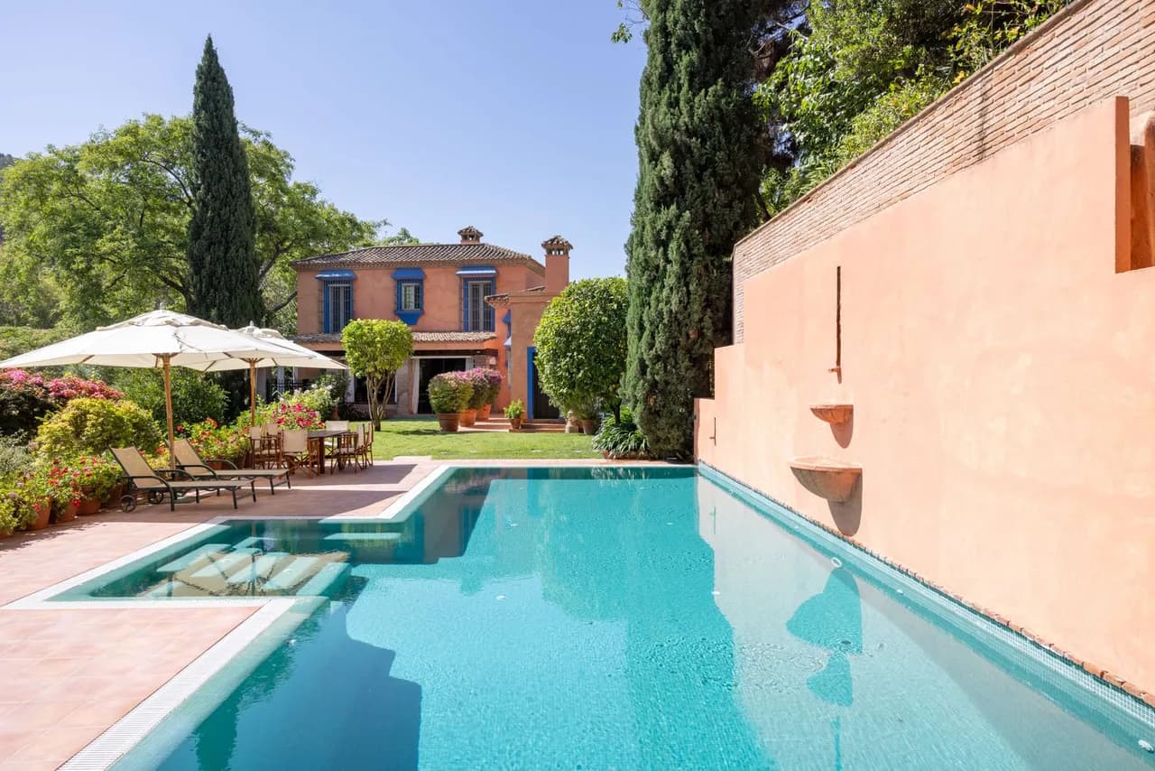 Villa With Gorgeous Sea and Mountain Views photo 4