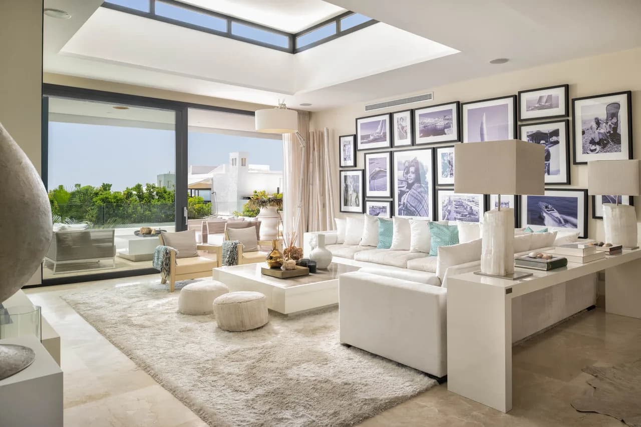 Sea-Facing Penthouse With Luxurious Interiors