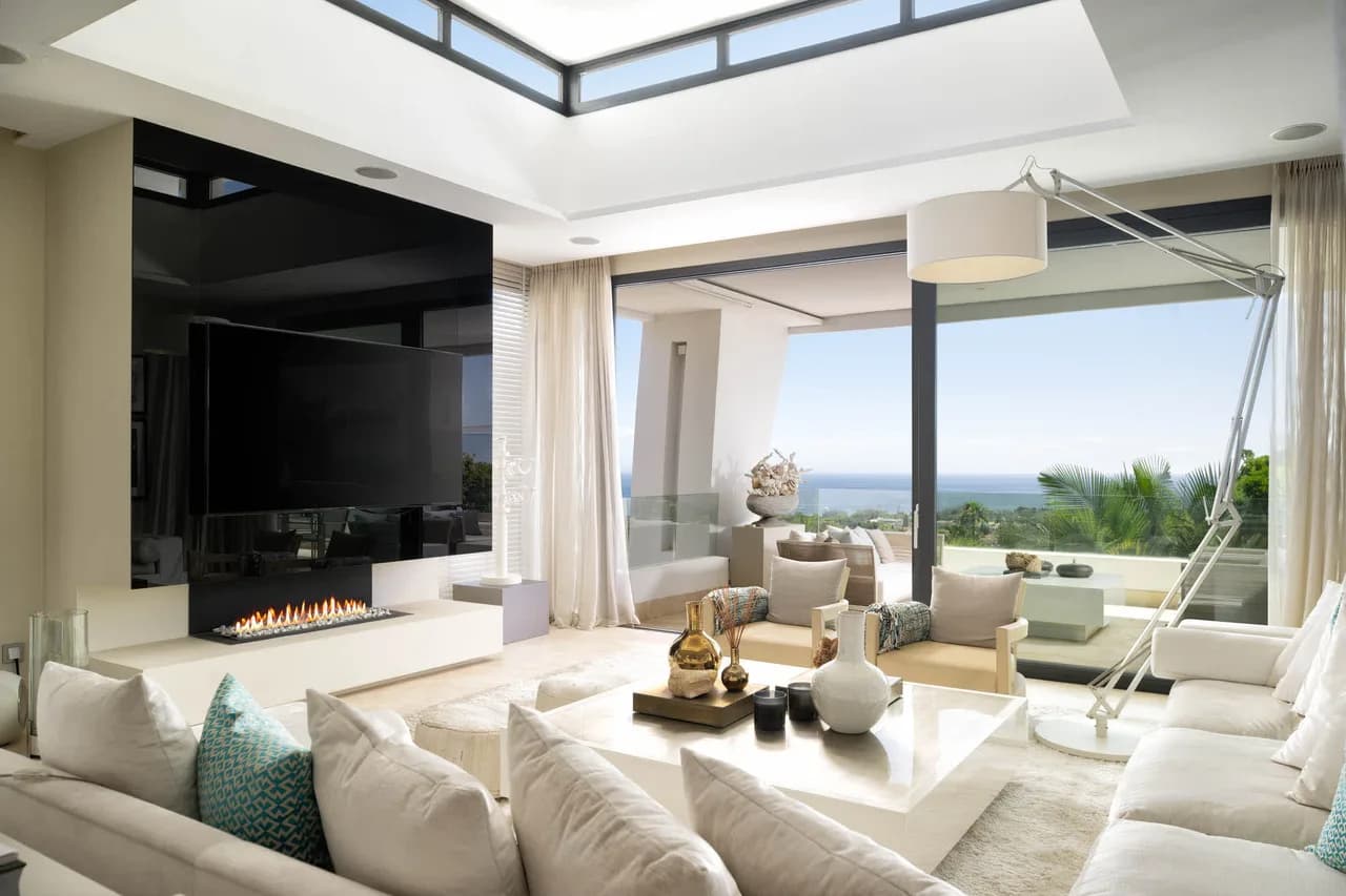 Sea-Facing Penthouse With Luxurious Interiors photo 3