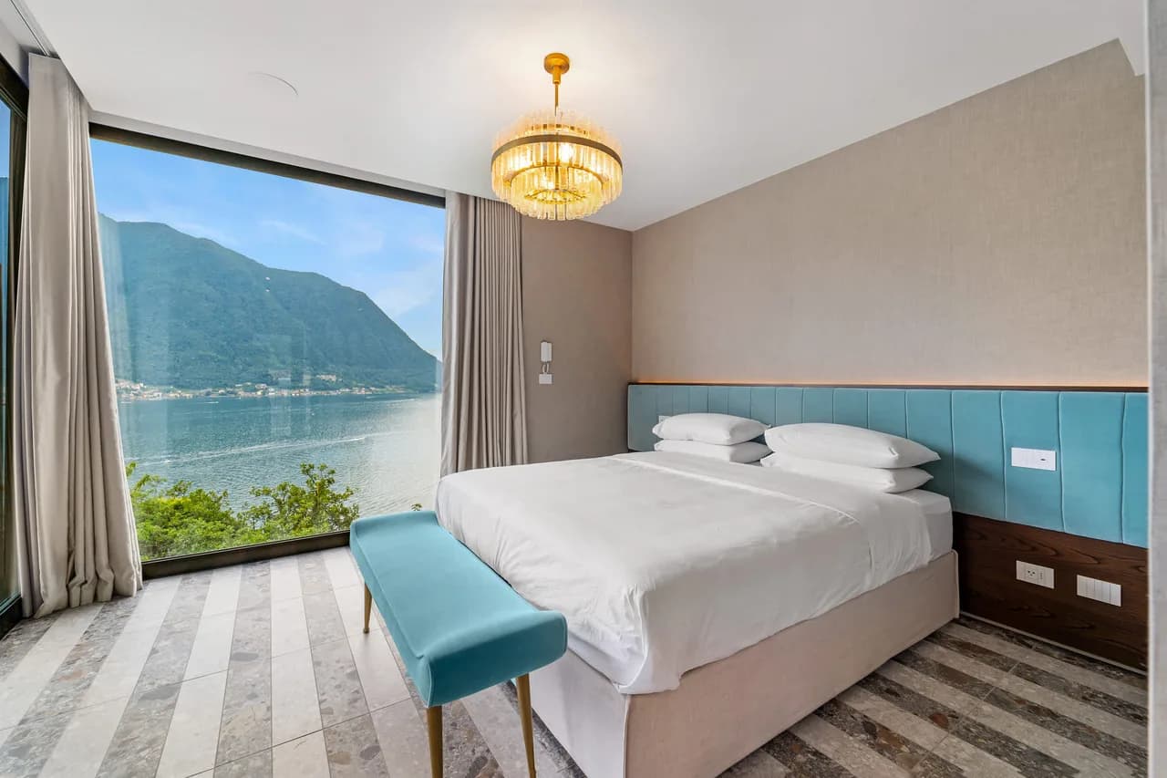 Private Villa by Lake With Poolside Views photo 3