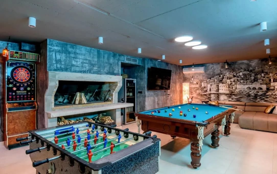Luxurious Dalmatian Villa Near Beach photo 2