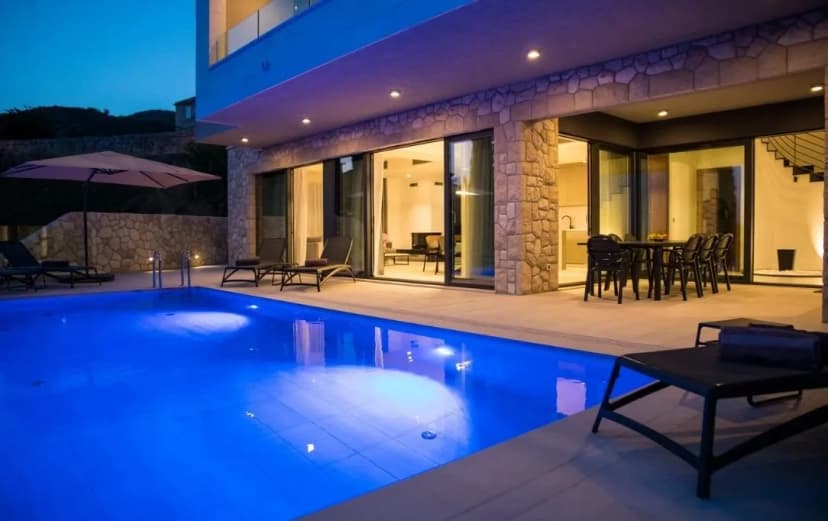 Unforgettable Stay With Sea Views