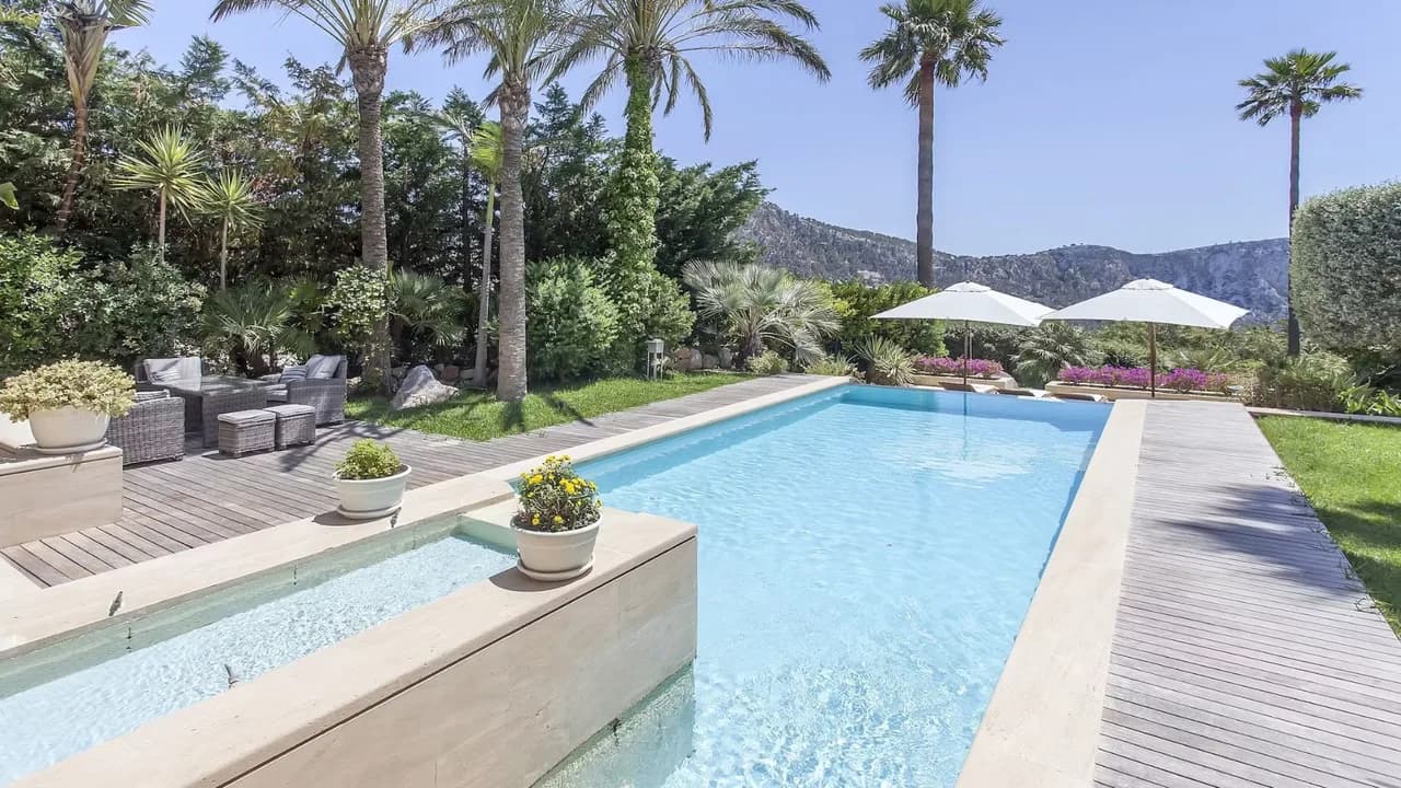 Elegant Mallorcan Villa With Infinity Pool photo 3