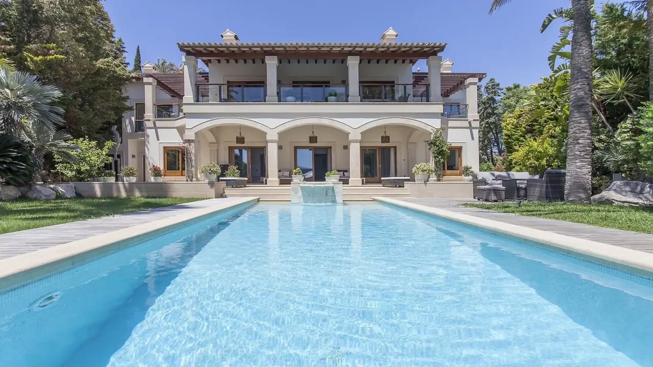 Elegant Mallorcan Villa With Infinity Pool photo 4