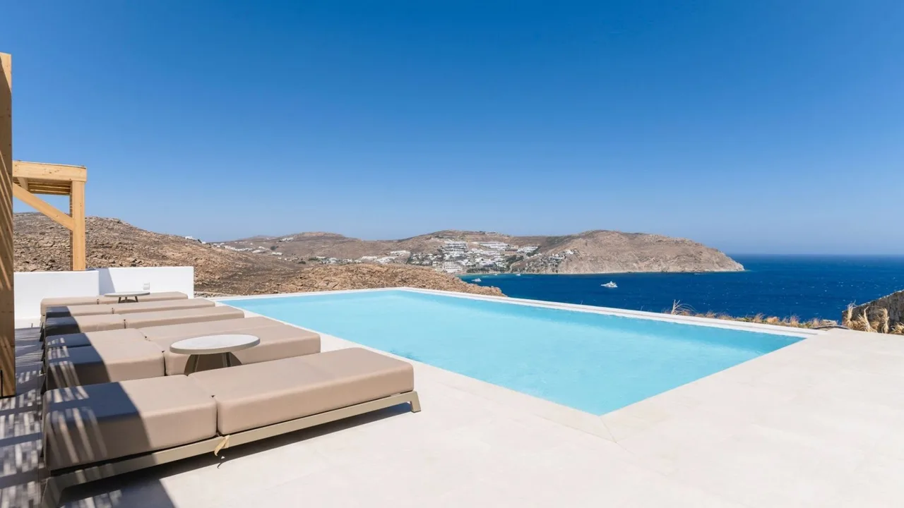Modern Seaside Villa With Infinity Pool photo 5