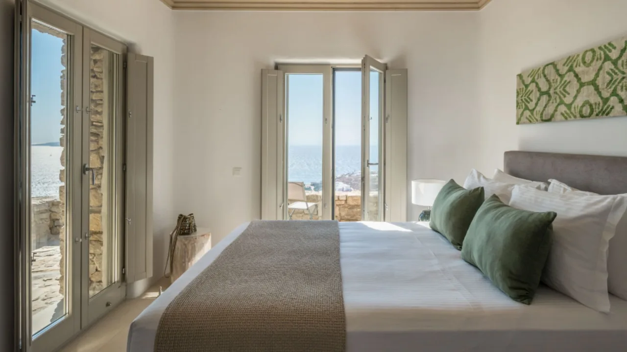 Beautiful Tourlos Villa With Sea Access photo 3