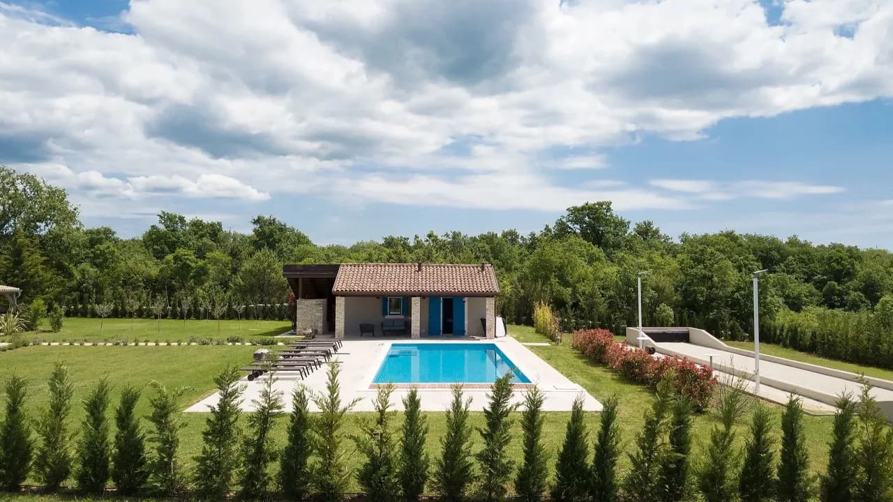 Beautiful Countryside Villa With Terrace photo 3