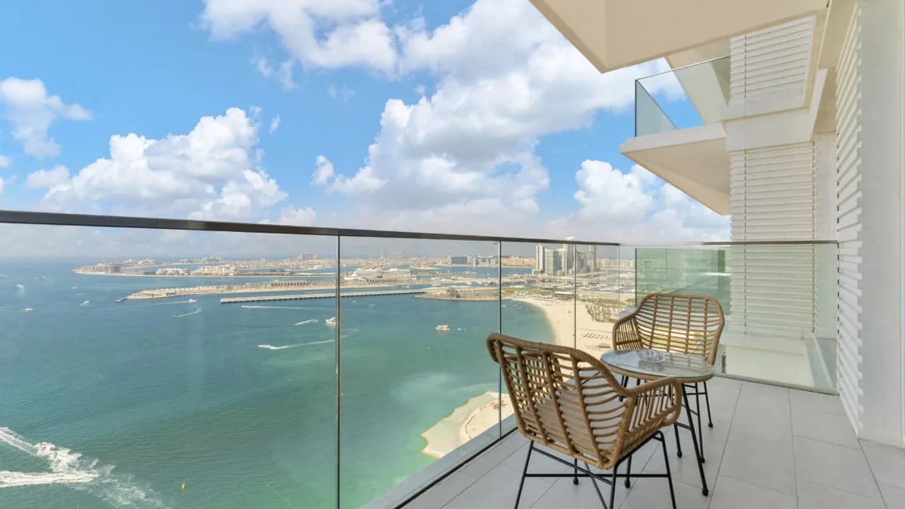 Spectacular Palm Jumeirah Waterfront Stay photo 5
