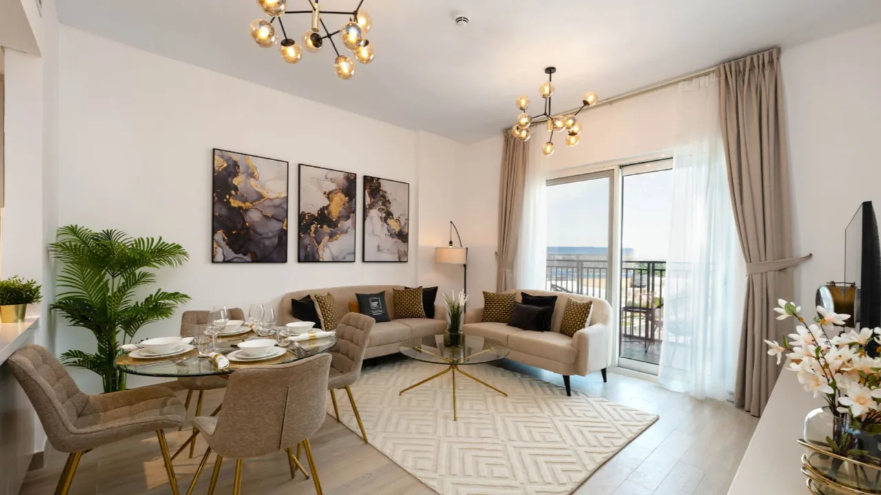 Luxury Apartment Minutes From Yas Mall