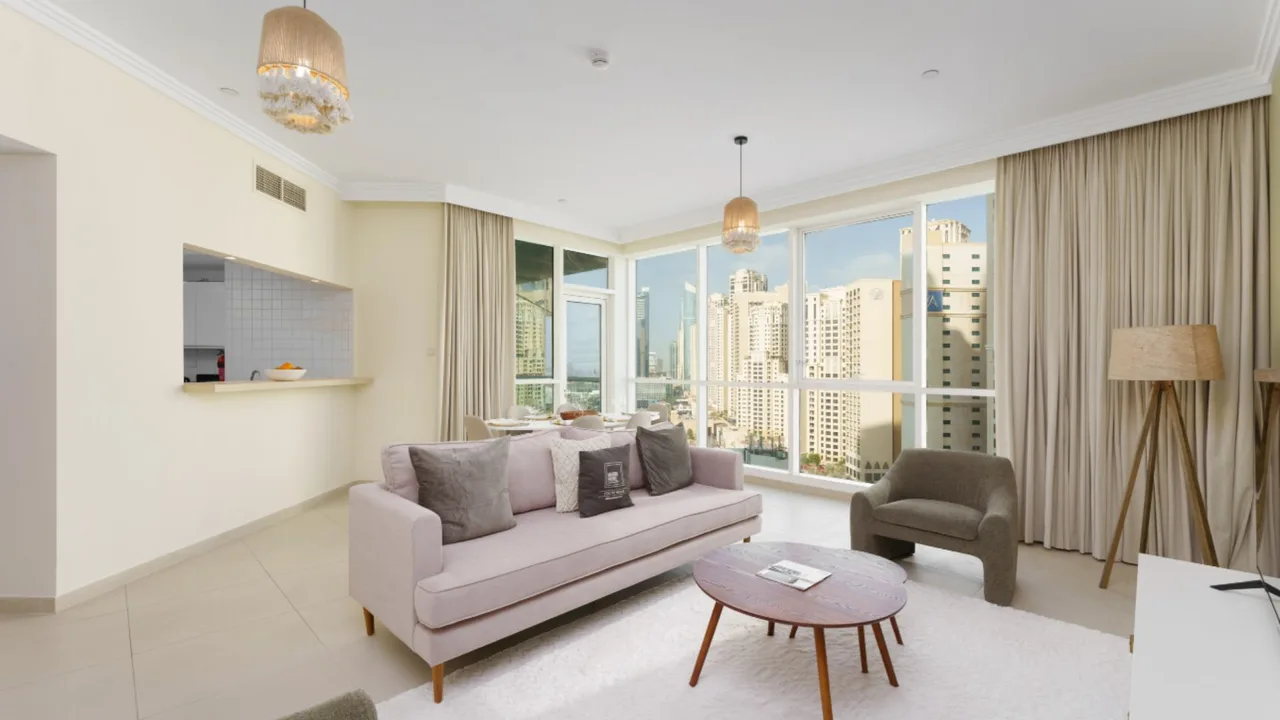 Stunning Dubai Views With Beach Proximity