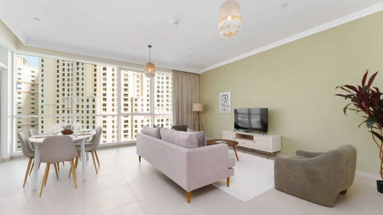Stunning Dubai Views With Beach Proximity photo 5