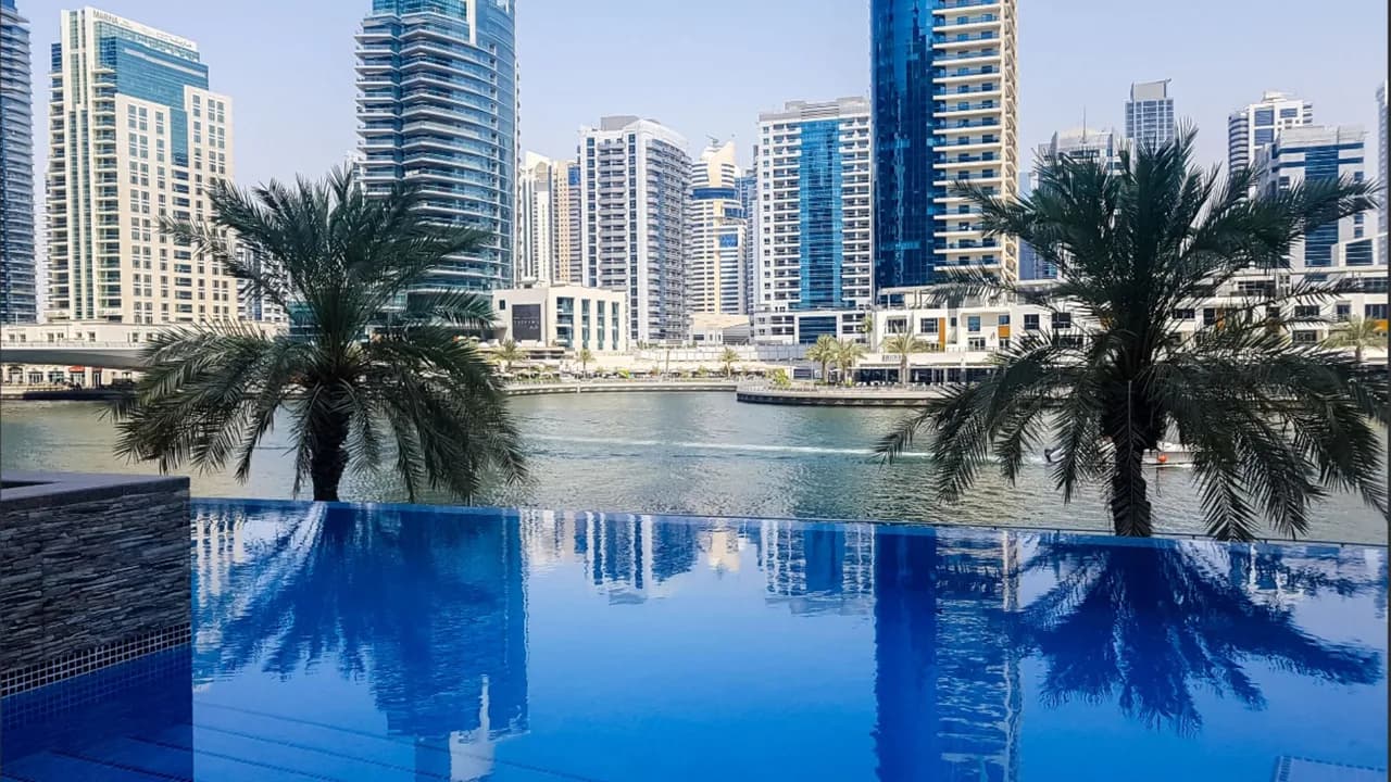Luxury Marina Apartment With Balcony photo 4