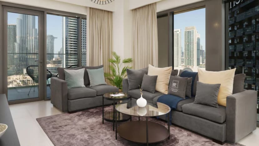 Luxurious Apartment With Stunning Burj Khalifa Views