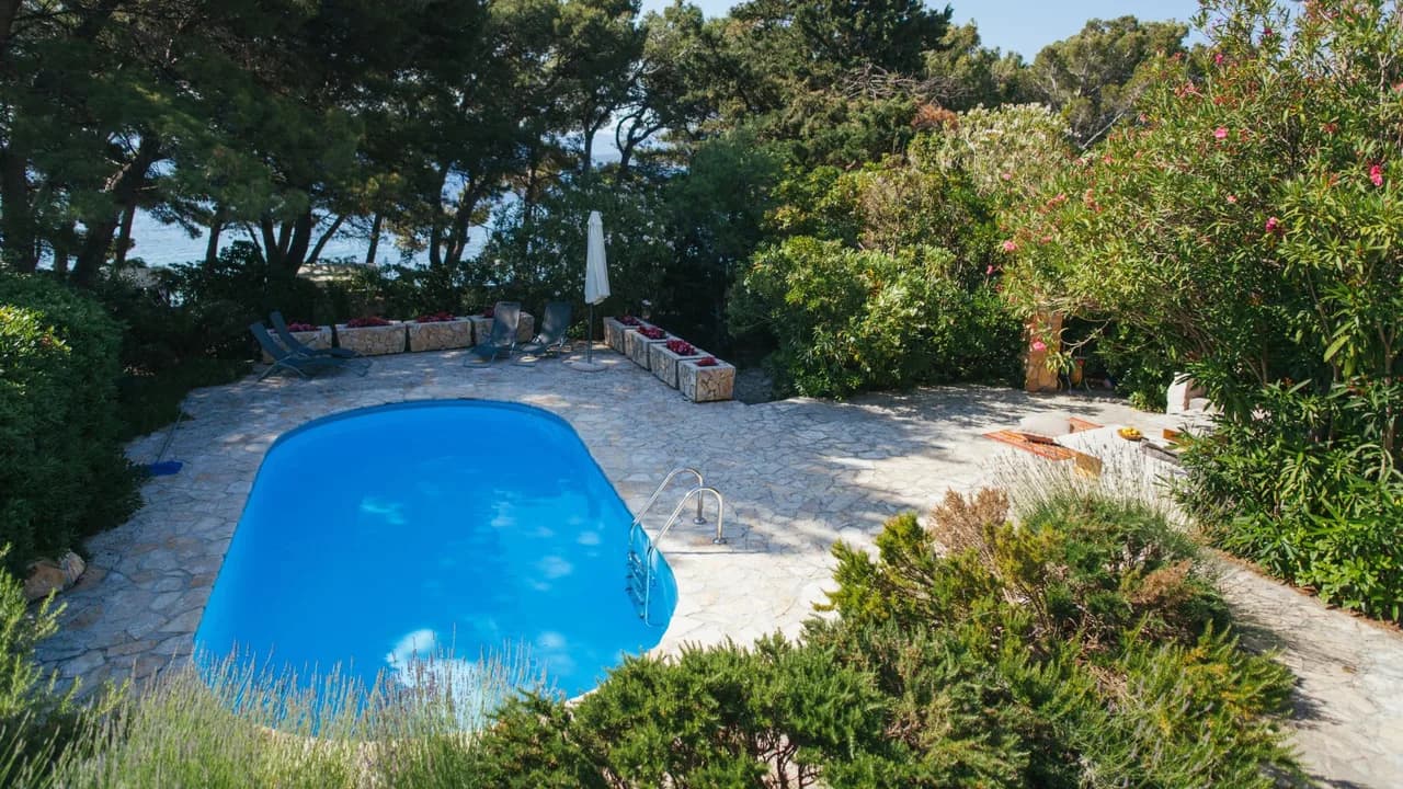 Elegant Villa Steps From Adriatic Shore photo 4