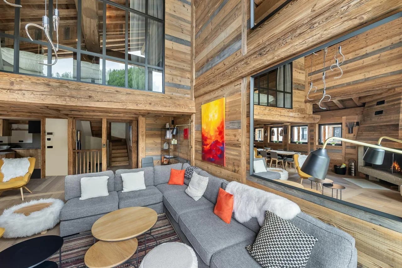 Charming Chalet With Solaise Mountain Views