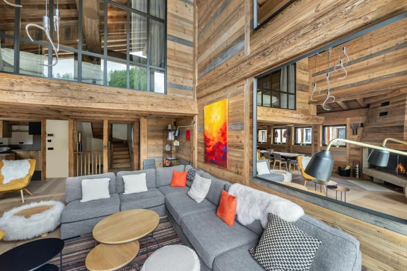 Charming Chalet With Solaise Mountain Views