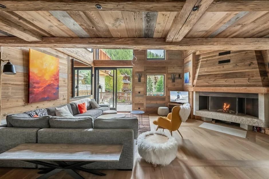 Charming Chalet With Solaise Mountain Views photo 5