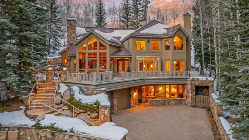 Elegant Mountain Home With Private Hot Tub