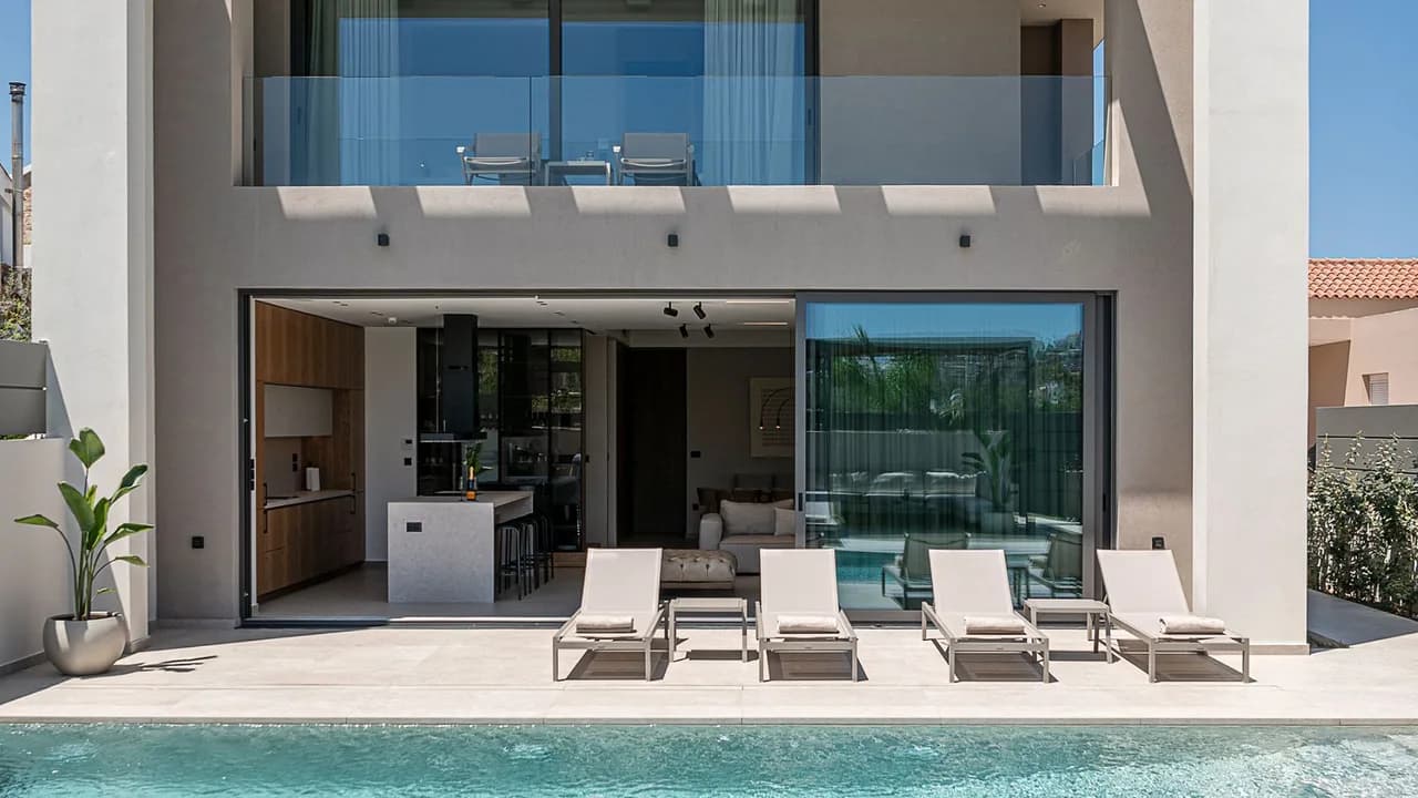 Luxury Stay Near Agioi Apostoloi photo 5