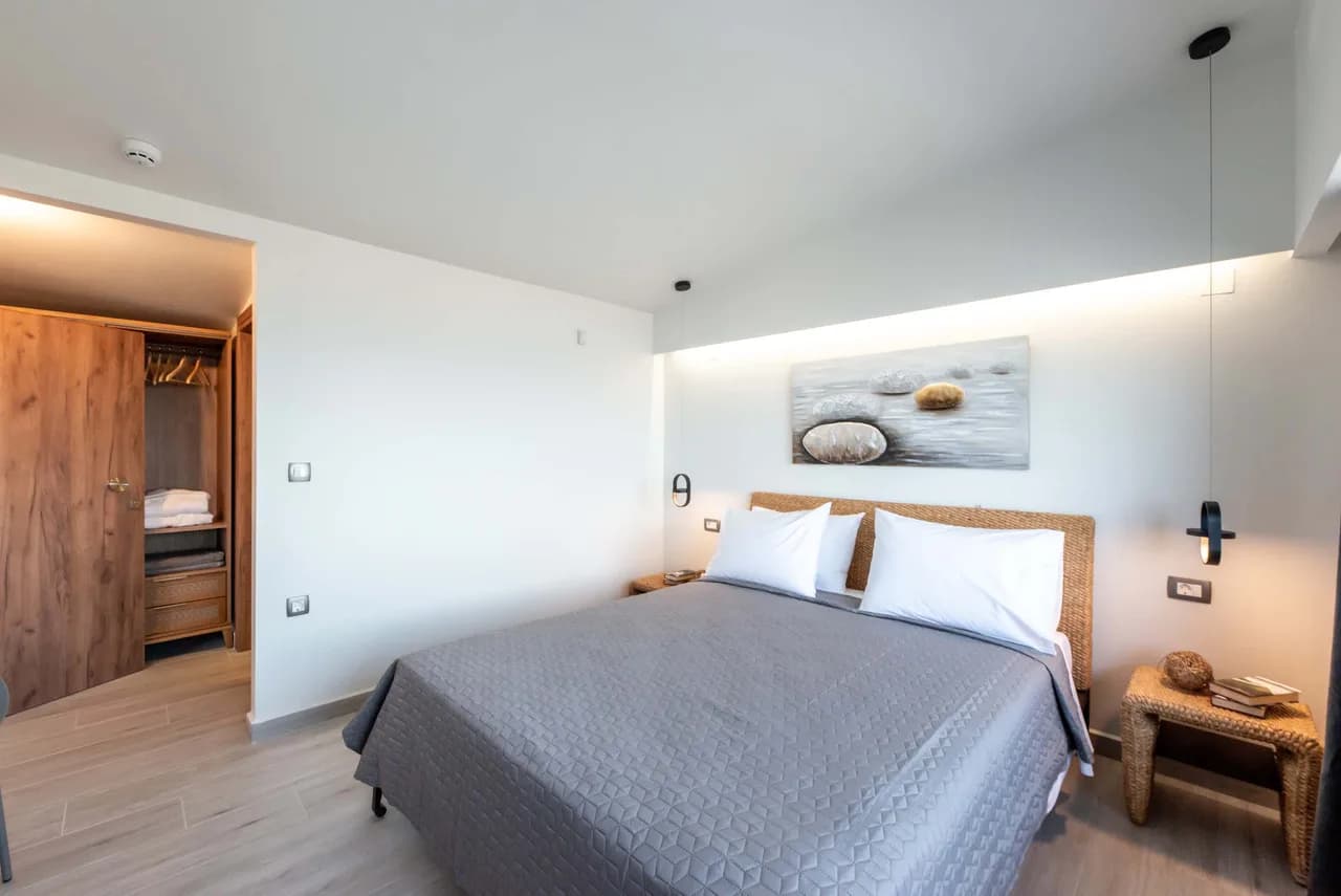 Luxury Stay Near Kalamaki Beach photo 4