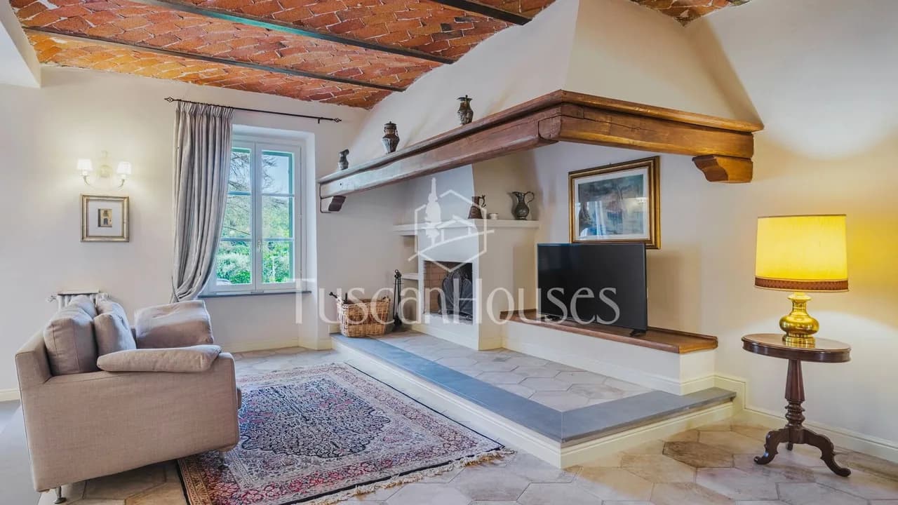 Scenic Tuscan Countryside Villa Stay photo 2