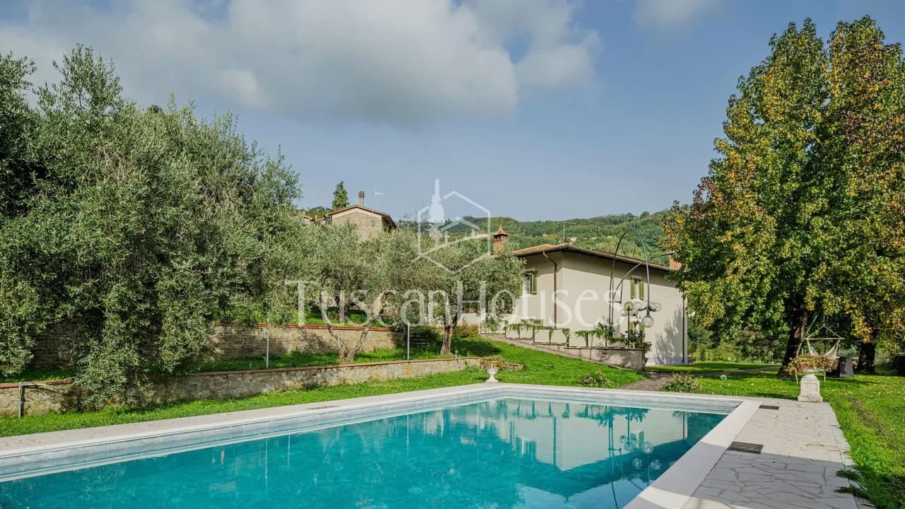 Scenic Tuscan Countryside Villa Stay photo 5