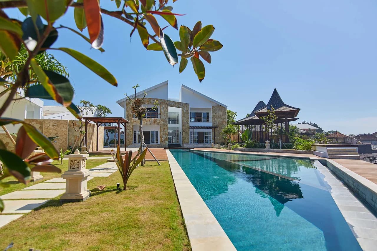 Spacious 4BR Villa With Stunning Ocean Views photo 5