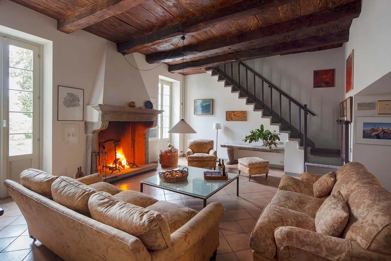 Stunning Historic Villa With Lake Varese View photo 3