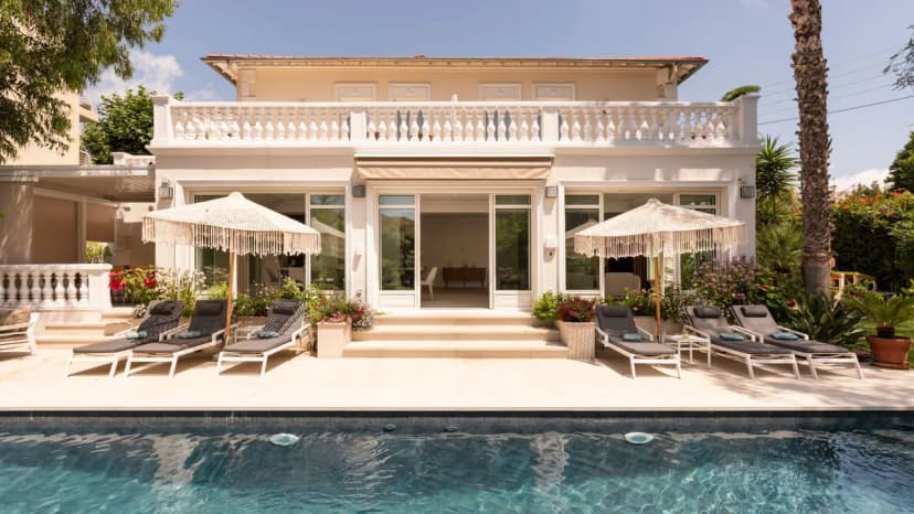 Prestigious Cannes Villa Near Beach