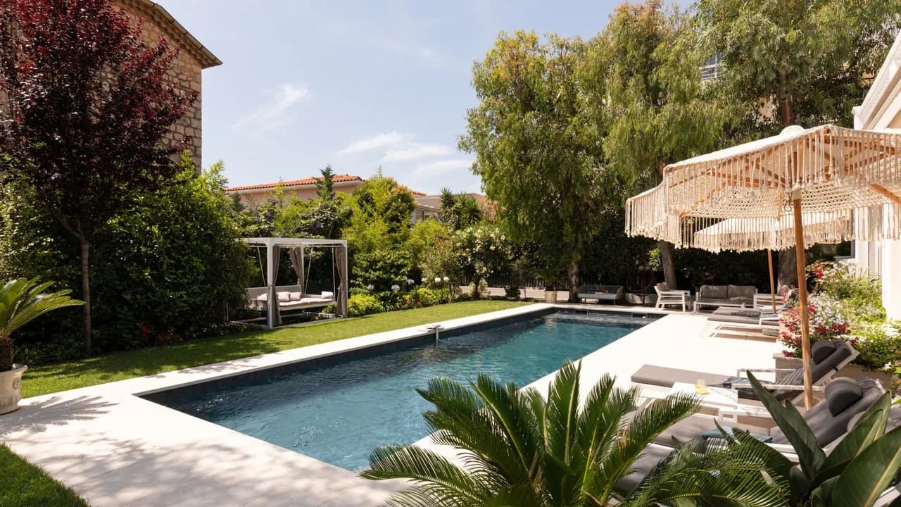 Prestigious Cannes Villa Near Beach photo 4