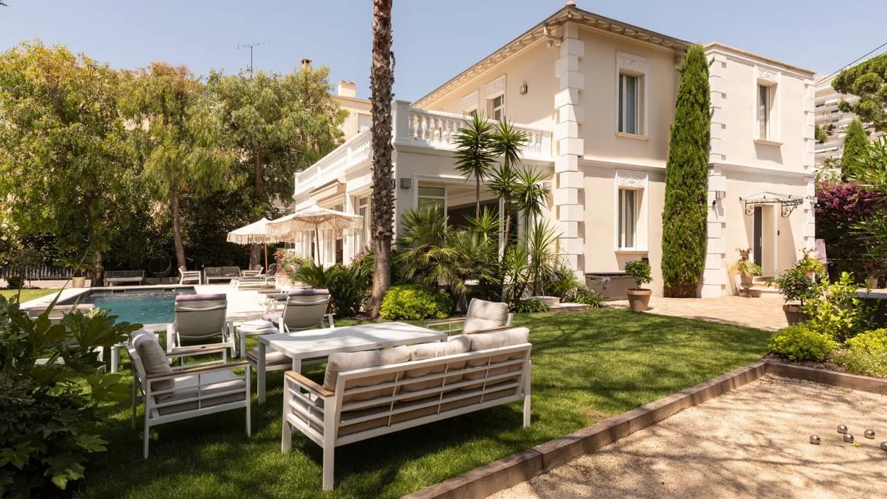 Prestigious Cannes Villa Near Beach photo 5