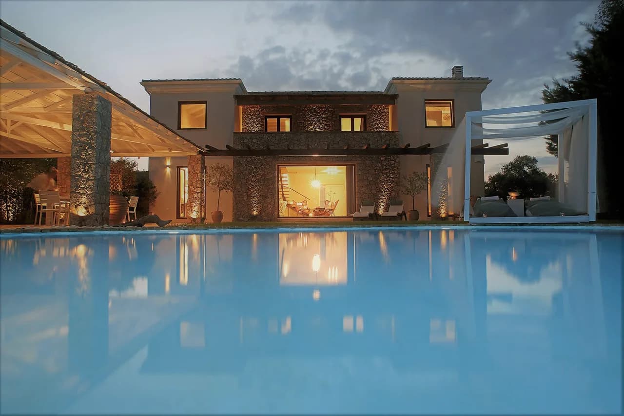 Modern Villa With Stunning Sea and Mountain Views photo 4