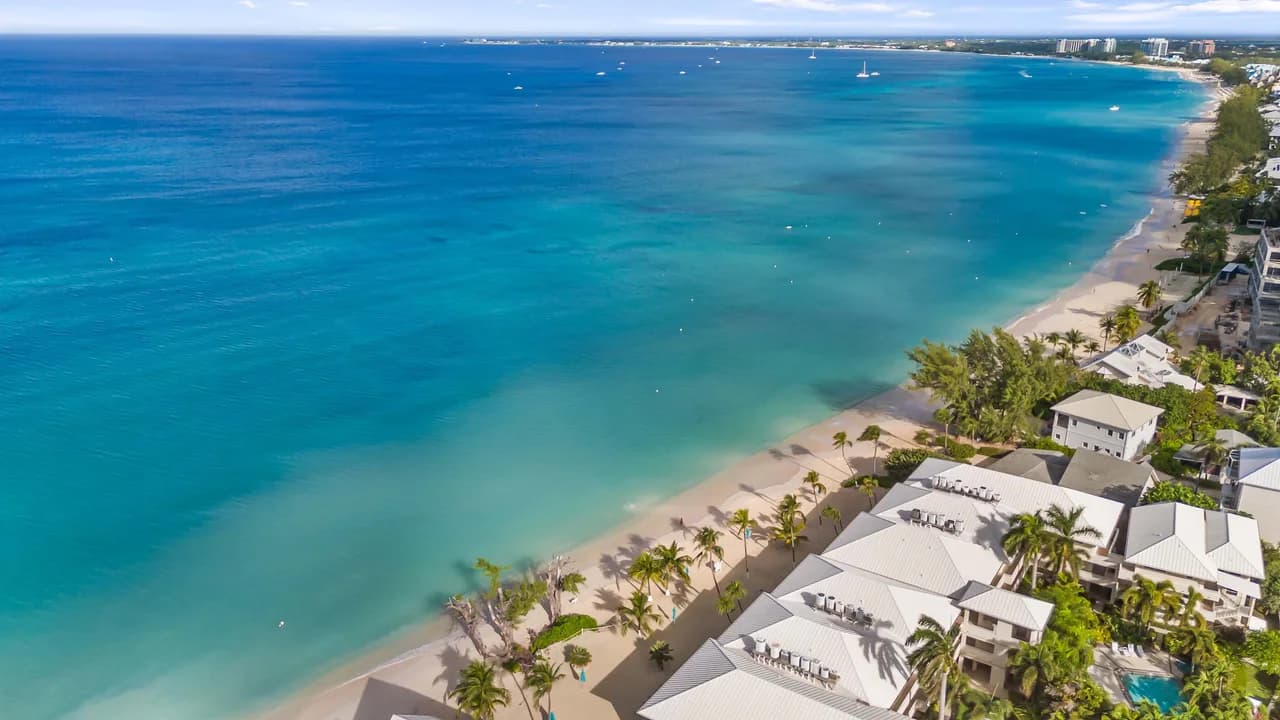 Oceanview Beachfront Three Bedroom Condo in Cayman photo 2