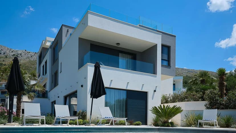Elegant Villa Overlooking Adriatic Sea