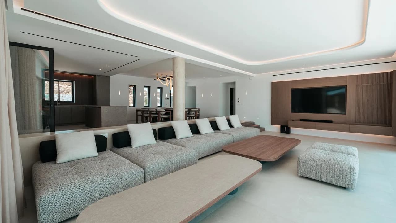 Private Seafront Villa With Infinity Pool photo 2