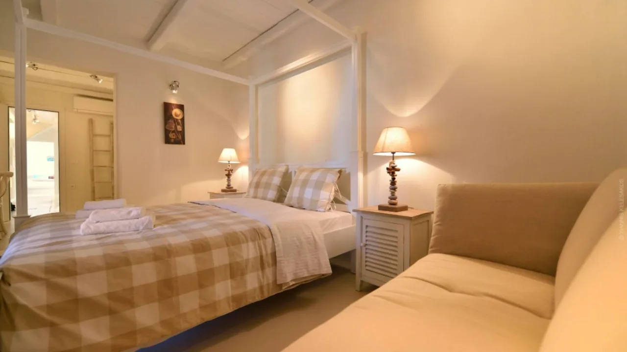 Cozy Mykonos Villa With Private Pool photo 3