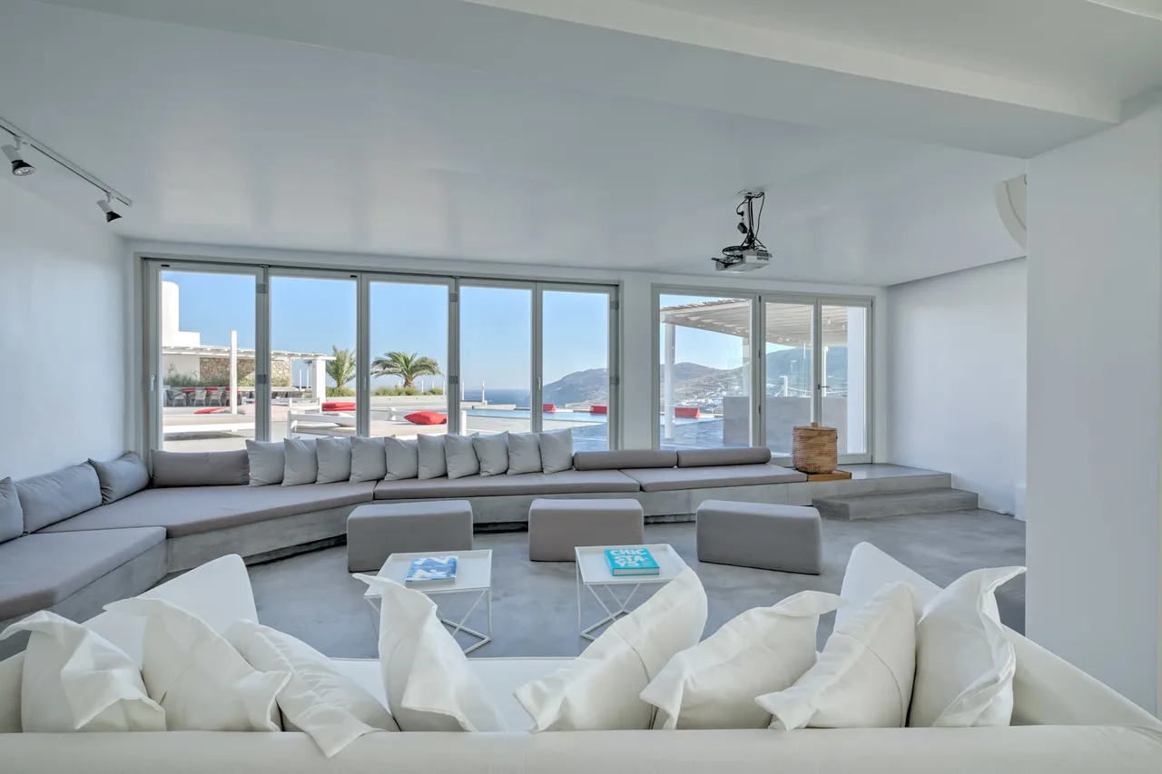 Lavish Mykonos Resort With Infinity Pools photo 2