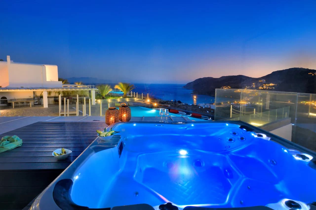 Lavish Mykonos Resort With Infinity Pools photo 5