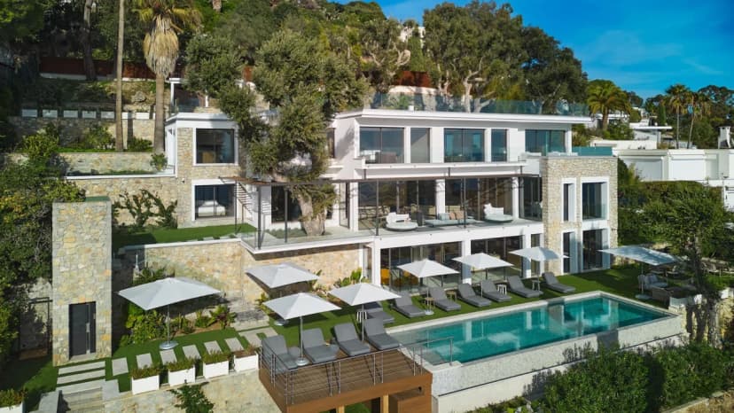 Contemporary Oasis in Cannes Heights
