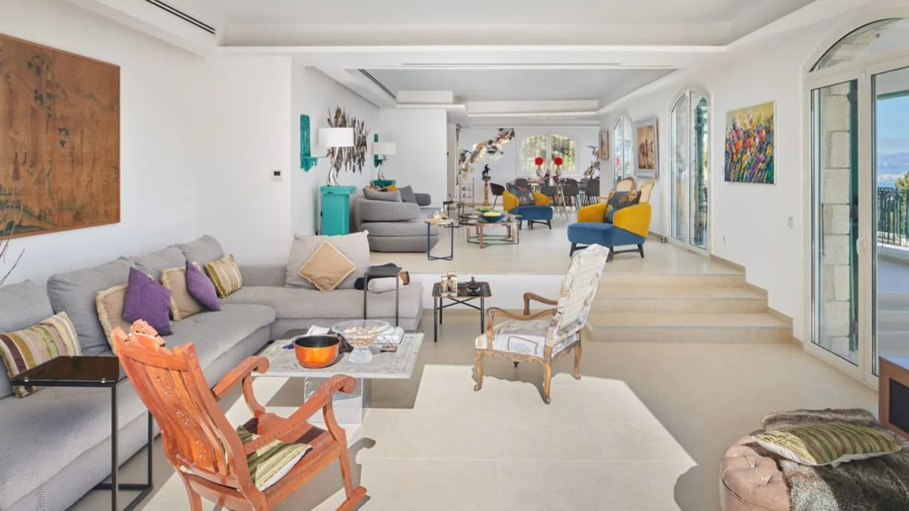 Luxury Living Above the Mediterranean photo 2